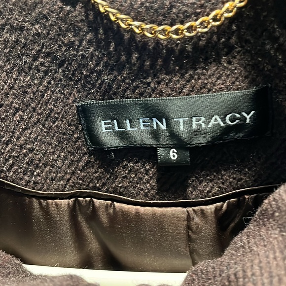 Ellen Tracy woman’s wool blend coat with front snaps and zipper - Picture 2 of 6